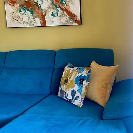 Vakantiehuis Ad House On