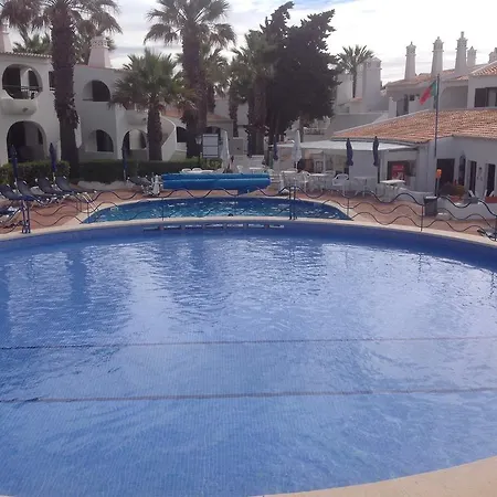 Vakantiehuis Ad House On *